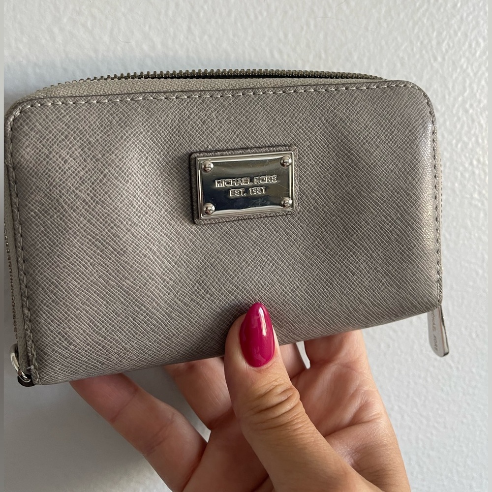 Michael Kors Silver Gray Wallet Euc - image 1
